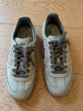 Adidas OG Samba Shoes in Clay/Shadow Olive/Gum
